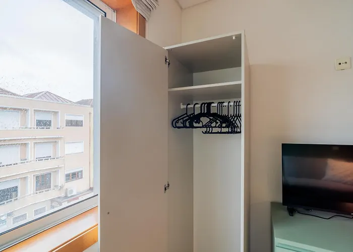 Apartment Near Metro, Cedofeita,