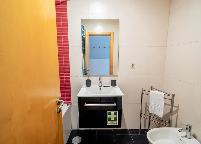 Apartment Near Metro, Cedofeita, *